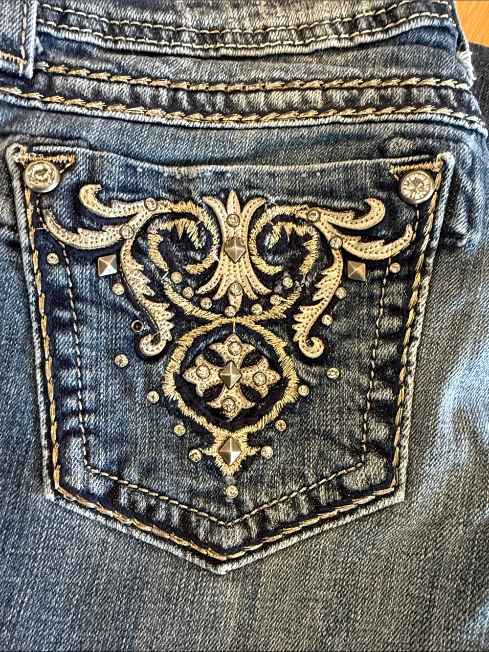 Miss Me Boot Cut Jeans 30 x 31 with Embroidered Rhinestoned Pockets